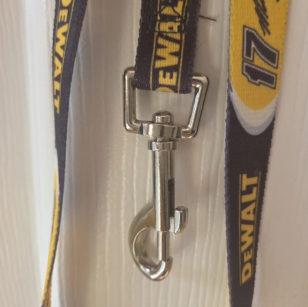 Nascar Matt Kenseth Dog Leash 17 Dewalt NWT Carabiner Medium 6 ft